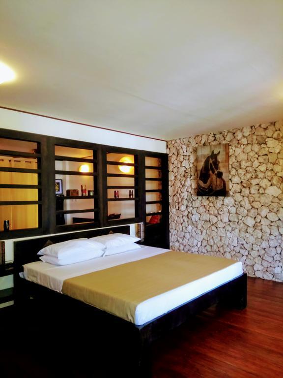 แองเจลินา บีช รีสอร์ต แอนด์ อิตาเลียน เรสเทอรองต์ มาลาปาสกัว Hotel เกาะมาลาปัสกัว ภายนอก รูปภาพ
