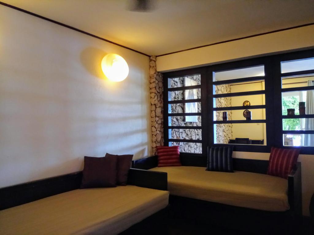 แองเจลินา บีช รีสอร์ต แอนด์ อิตาเลียน เรสเทอรองต์ มาลาปาสกัว Hotel เกาะมาลาปัสกัว ภายนอก รูปภาพ